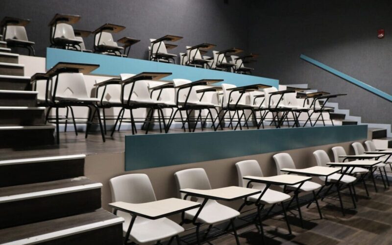 Espacios ideales para reuniones: alquiler de salas de eventos en Panamá